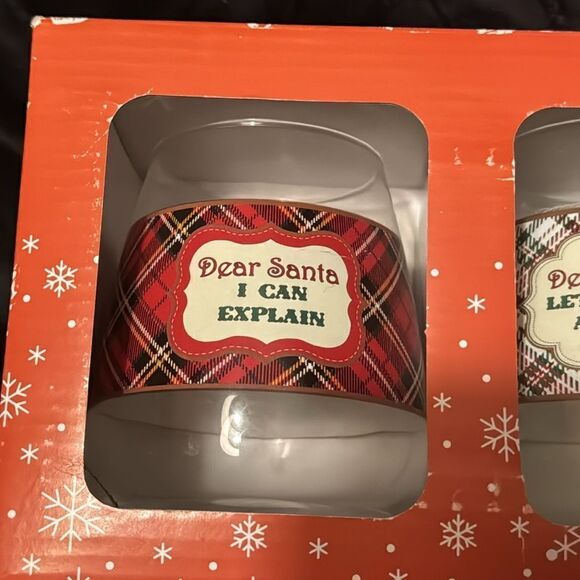 Starstruck set of 4 stemless wine glasses  Santa themed - Picture 3 of 8